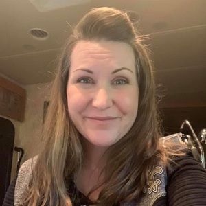 Meet your Posher, Bobbie